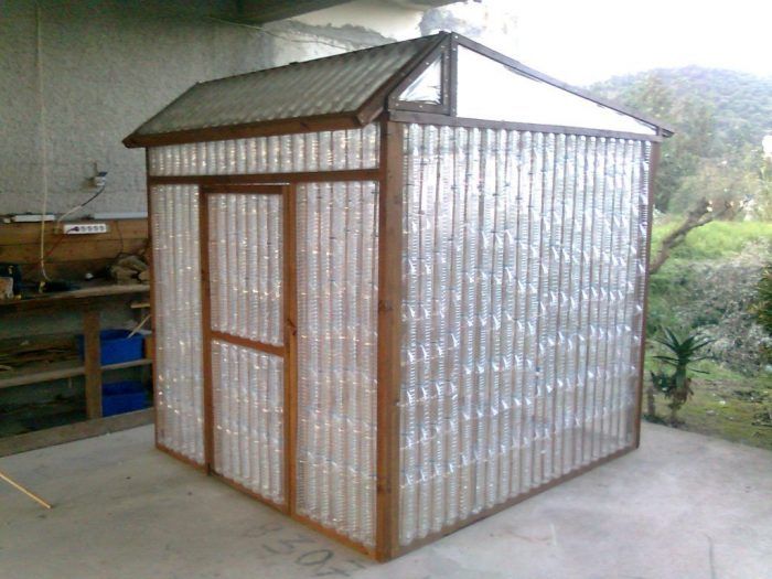 用塑膠瓶製作的溫室