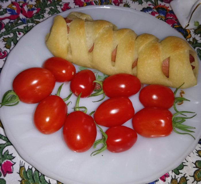 Bữa trưa với cà chua Finik Siberia
