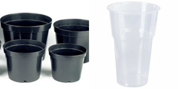 Plastic bekers