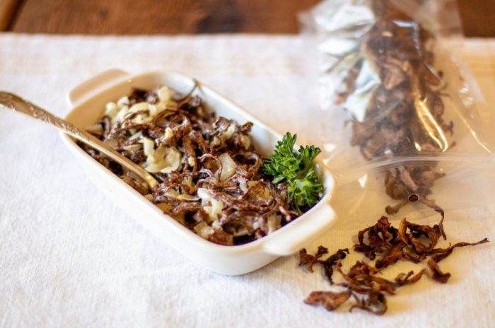 Pinatuyong ulam na chanterelle