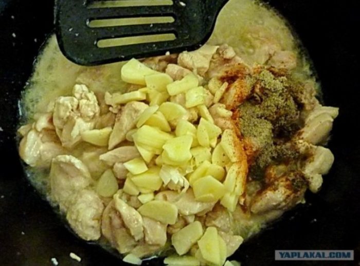 Pagprito ng manok na may sibuyas