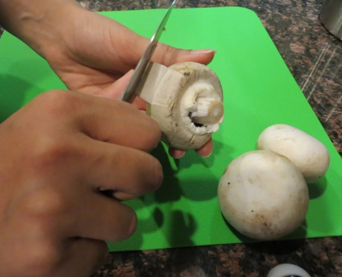 Paglilinis ng mga champignon