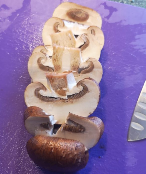 Hiniwang mga champignon