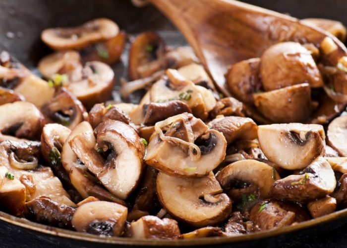Mga pritong champignon