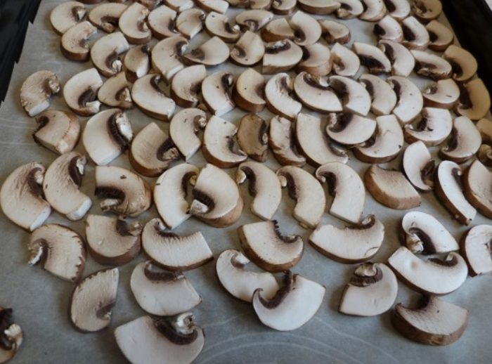 Hiniwang mga champignon