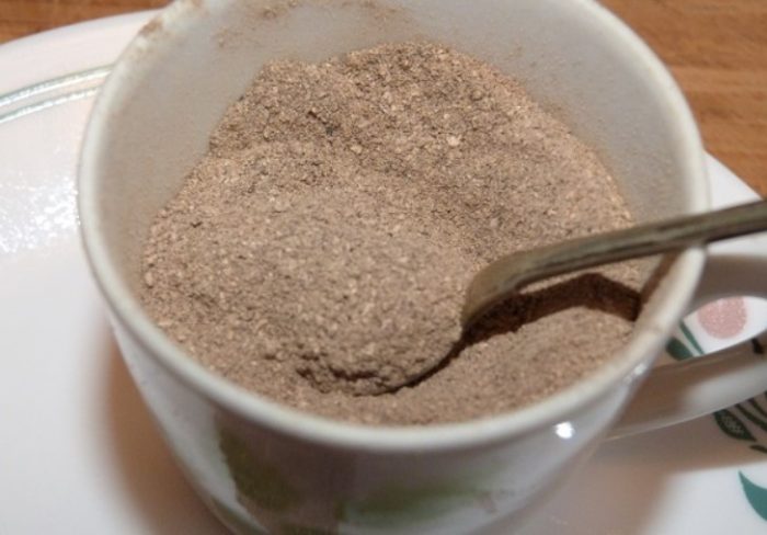 Pulbos sa isang tasa