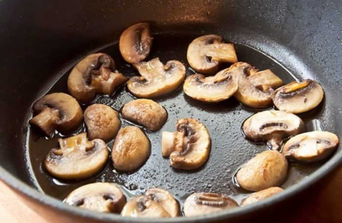 Mga pritong champignon