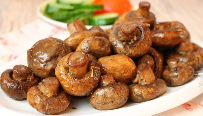 Mga inihaw na champignon